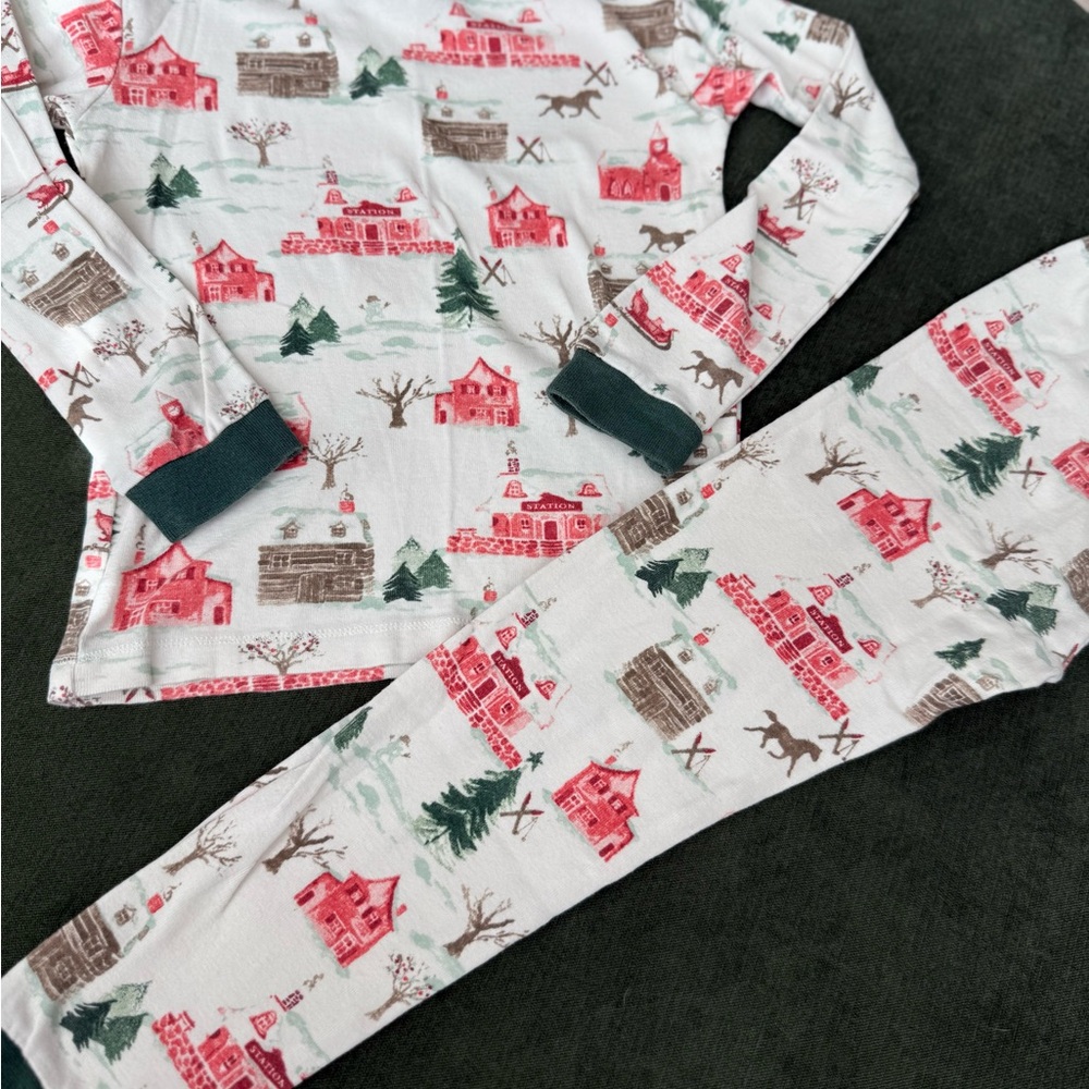 Burt's Bees Red and Green Kids Pajama Set Holiday Village Christmas - 5T